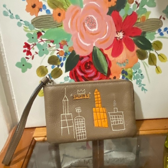 Coach X Jean Michel Basquiat Corner Zip Wristlet Leather New York Empire - Picture 1 of 5